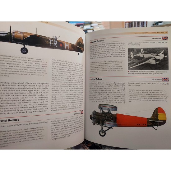 The Encyclopedia Of Military Aircraft, Robert Jackson, em Inglês